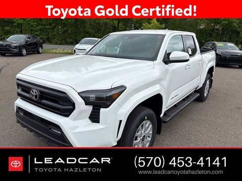 Certified 2026 Toyota Tacoma SR5 AWD/4WD image 1
