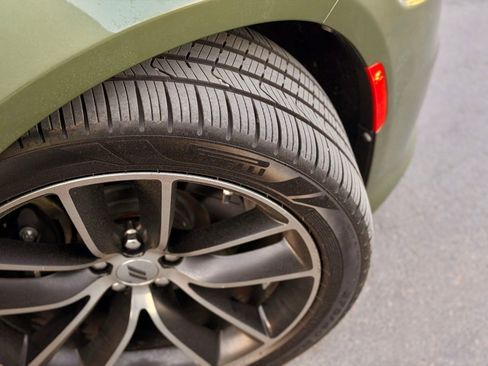 Used 2018 Dodge Charger R/T Scat Pack w/ Driver Confidence Group RWD image 39