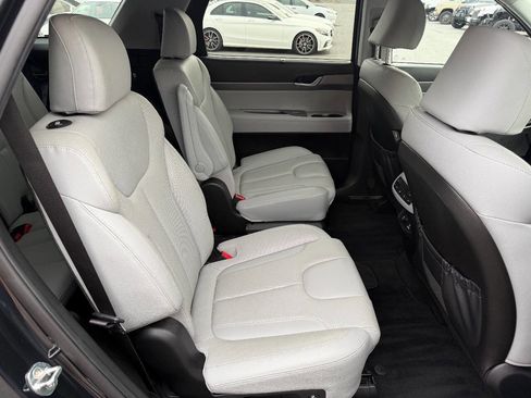 Used 2021 Hyundai Palisade SEL w/ Premium Package image 22
