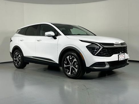 Used 2024 Kia Sportage EX image 1