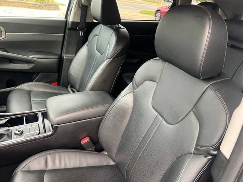 Used 2022 Kia Sorento S AWD/4WD image 5