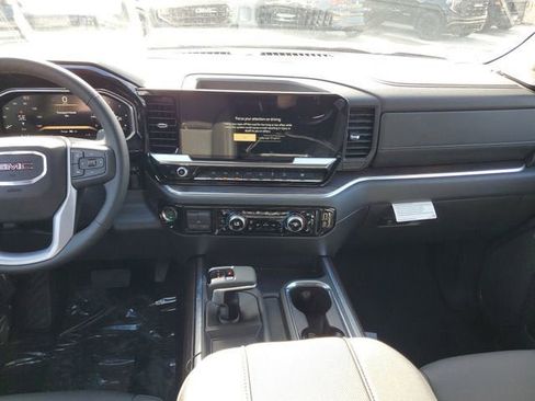 New 2026 GMC Sierra 1500 SLT image 16