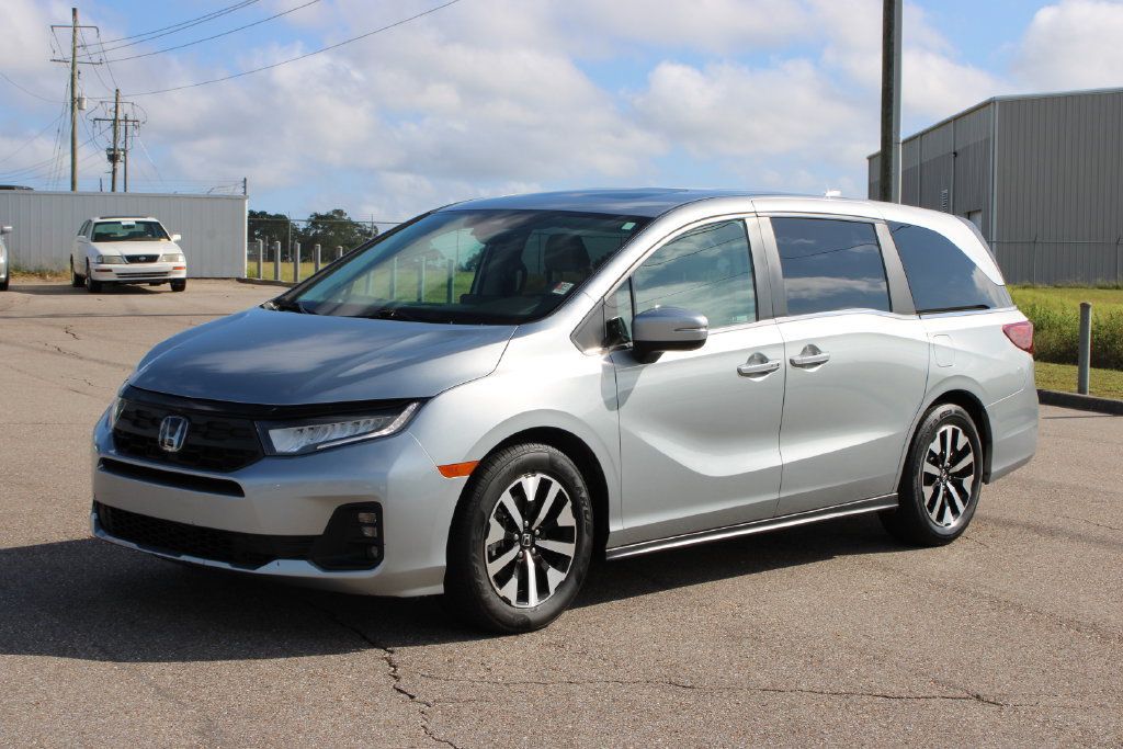 Used 2025 Honda Odyssey EX-L image 2