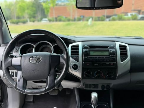 Used 2012 Toyota Tacoma 4x4 Access Cab w/ SR5 Pkg image 10