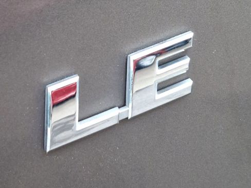 Used 2013 Toyota RAV4 LE FWD image 8