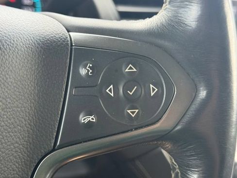 Used 2018 Chevrolet Suburban Premier RWD image 24