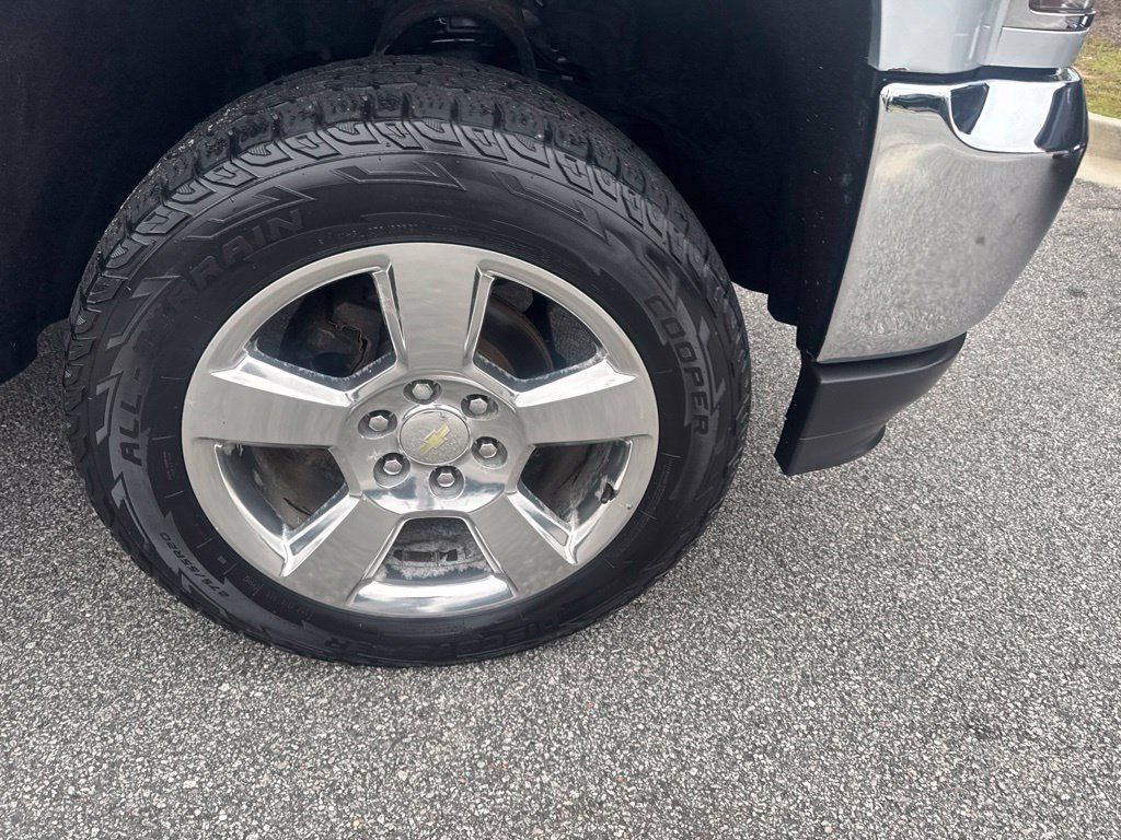 Used 2016 Chevrolet Silverado 1500 LT w/ All Star Edition AWD/4WD image 5