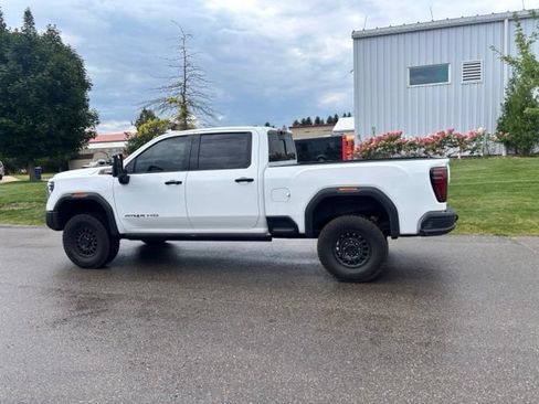Used 2025 GMC Sierra 2500 AT4X w/ AT4X AEV Edition AWD/4WD image 9