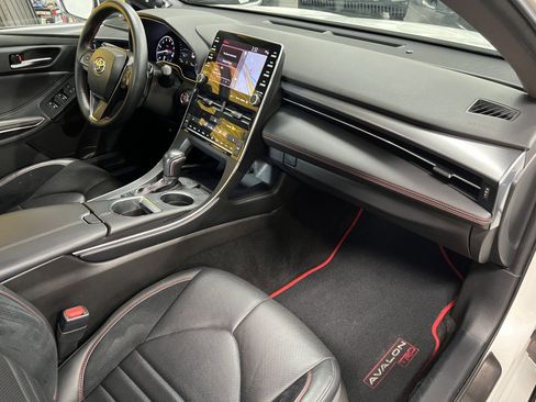 Used 2020 Toyota Avalon TRD image 15