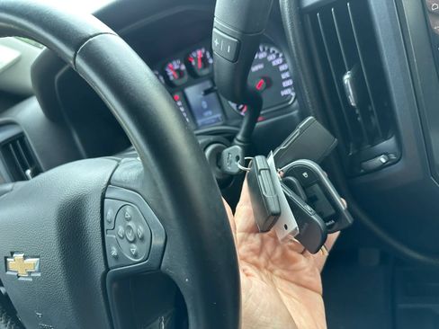 Used 2015 Chevrolet Silverado 2500 W/T w/ WT Convenience Package AWD/4WD image 38