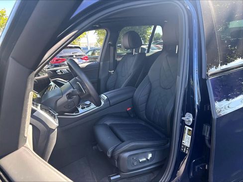 Used 2026 BMW X5 xDrive40i w/ M Sport Package AWD/4WD image 22