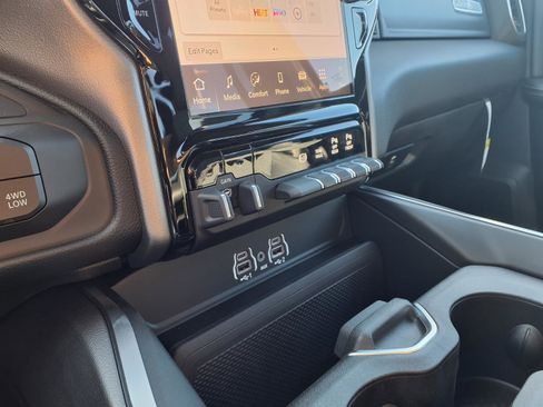 New 2026 RAM 2500 Lone Star AWD/4WD image 13