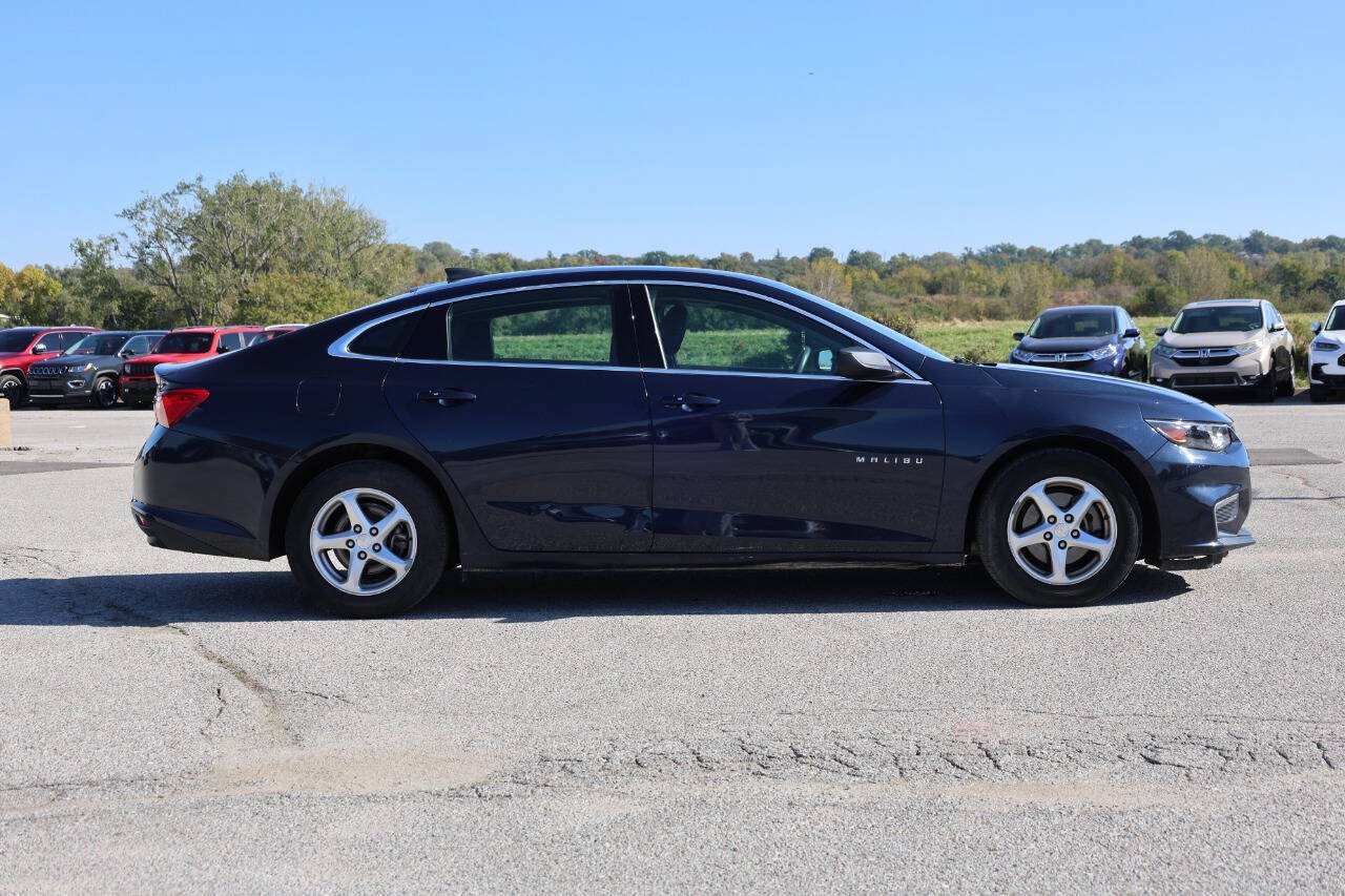 Used 2017 Chevrolet Malibu LS FWD image 7