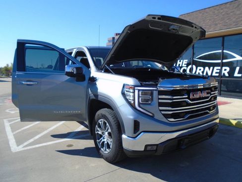 Used 2025 GMC Sierra 1500 SLT image 20