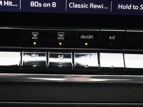 Used 2023 Chevrolet Colorado Trail Boss image 24