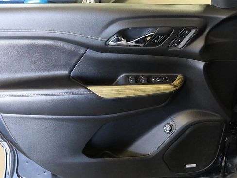 Used 2019 GMC Acadia Denali w/ Technology Package image 22