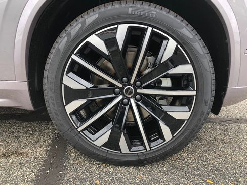 New 2026 Volvo XC90 B5 Plus image 9