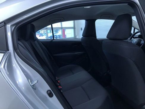 Used 2025 Toyota Corolla LE image 21