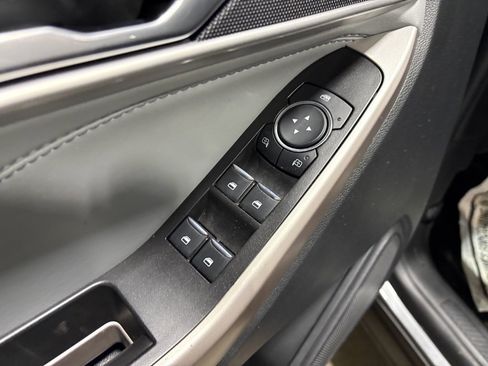 Used 2023 Ford Explorer XLT w/ Equipment Group 202A image 20