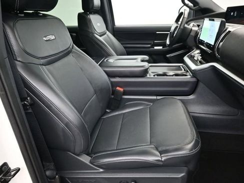 Certified 2025 Ford Expedition Platinum w/ Stealth Appearance Package AWD/4WD image 12