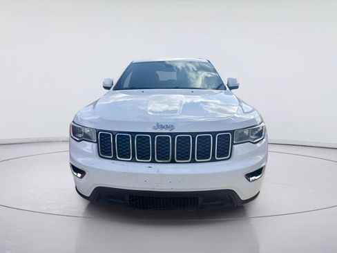 Used 2018 Jeep Grand Cherokee Laredo RWD image 7