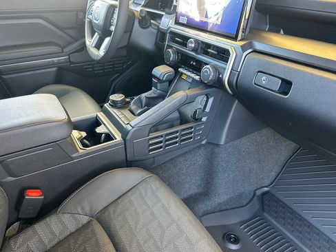 New 2026 Toyota 4Runner TRD Off-Road Premium AWD/4WD image 18