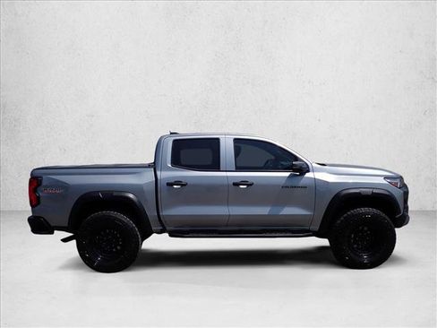 Used 2025 Chevrolet Colorado Trail Boss AWD/4WD image 5