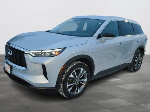 Used 2023 INFINITI QX60 Luxe image 3