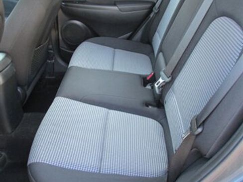 Used 2020 Hyundai Kona SE image 12