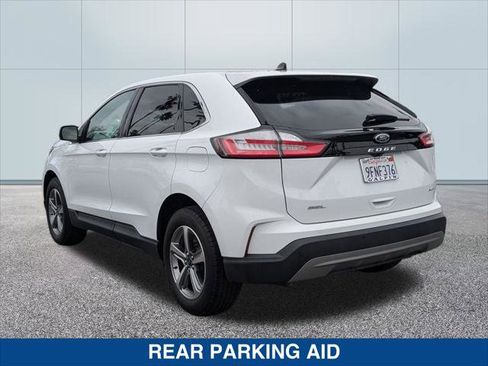 Certified 2022 Ford Edge SEL w/ Convenience Package image 3