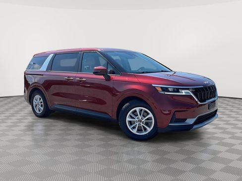 Used 2024 Kia Carnival LX FWD image 5