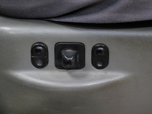 Used 2014 Ford E-250 and Econoline 250 w/ Power Group image 32