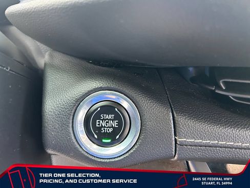 Used 2022 Buick Envision Essence w/ Technology Package I FWD image 21