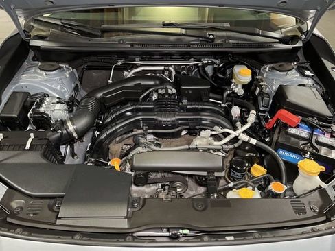 Used 2018 Subaru Crosstrek 2.0i Premium w/ Eyesight System image 19