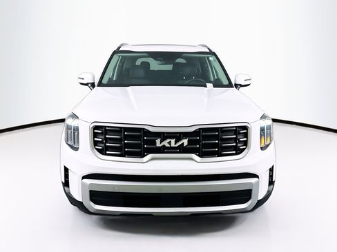 Used 2025 Kia Telluride S image 2