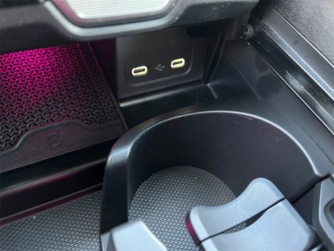 Certified 2025 Mercedes-Benz C 300 4MATIC Sedan image 24