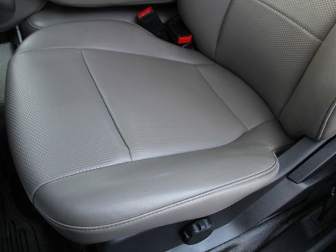 Used 2022 Ford F350 XL w/ Power Equipment Group image 20