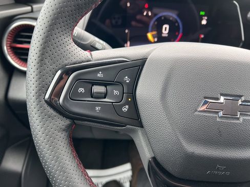 Used 2025 Chevrolet Trax RS w/ Driver Confidence Package image 19