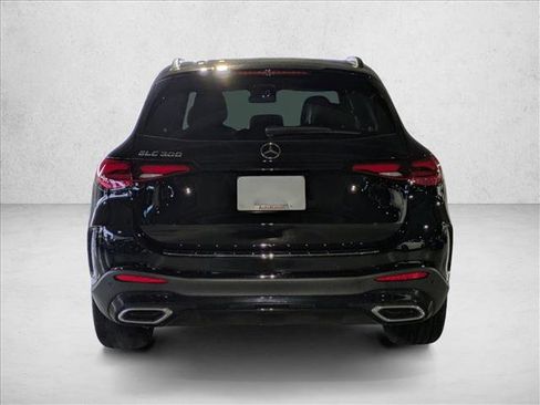 Certified 2025 Mercedes-Benz GLC 300 image 9
