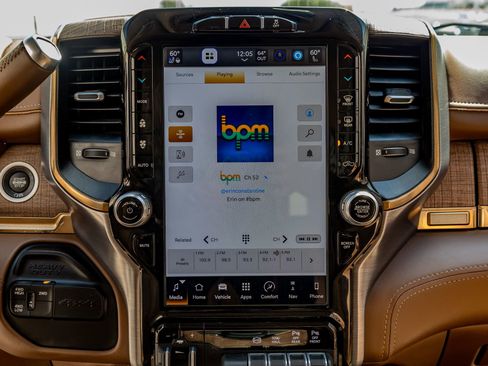 Used 2022 RAM 2500 Limited image 26