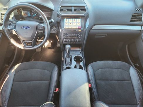 Used 2019 Ford Explorer XLT w/ Equipment Group 202A image 25