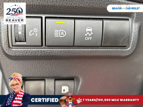 Used 2024 Toyota Corolla Cross AWD Hybrid w/ Moonroof Package image 32