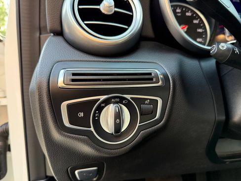 Used 2019 Mercedes-Benz C 300 4MATIC Sedan w/ Multimedia Package image 24