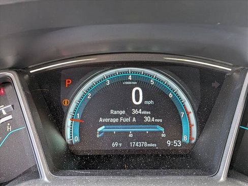 Used 2018 Honda Civic EX image 10