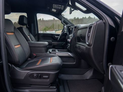 Used 2022 GMC Sierra 2500 AT4 w/ Gooseneck/5TH Wheel Package image 12