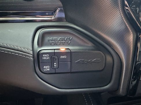 Used 2023 RAM 2500 Limited image 39