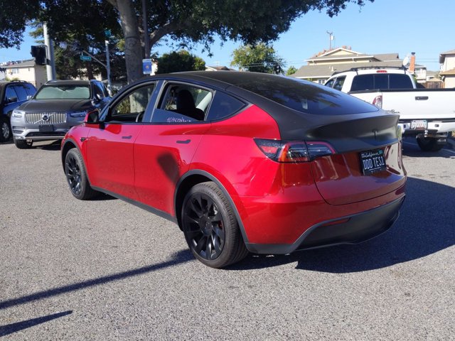 Used 2025 Tesla Model Y Long Range RWD image 7