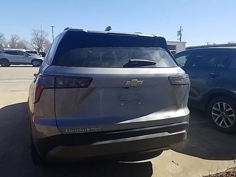 Certified 2025 Chevrolet Equinox LT w/ Convenience Package II image 19