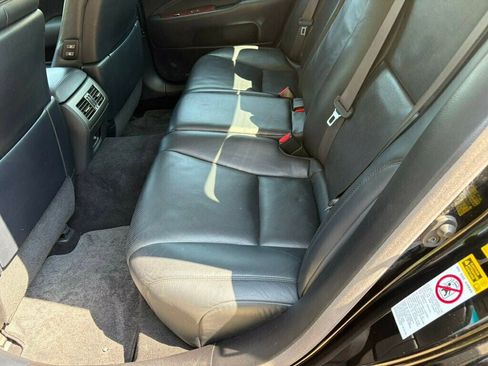 Used 2007 Lexus LS 460 RWD image 19