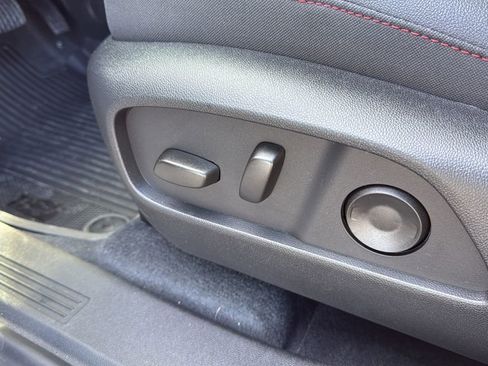 New 2026 Chevrolet Equinox RS w/ LPO, Floor Liner Package FWD image 26